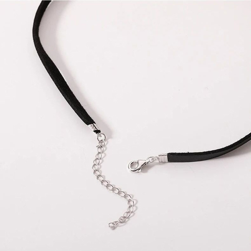 Geometriai ötvözet medálos nyaklánc, szabályos lánccal, minimalist stílus