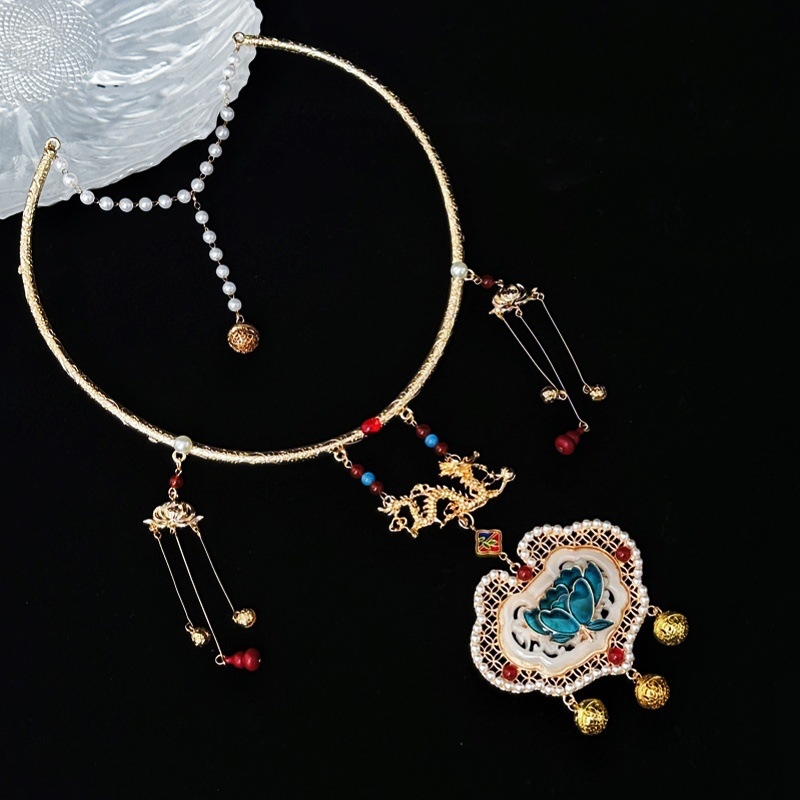 Kaelakee tüüpi krae bojtidega - segamaterjal, sulami ripats, Anhui päritolu, 2024 talv, Originaalne disain