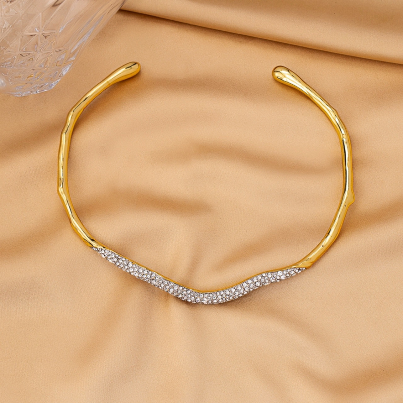 Kaelakee collarbone kettaga, vask, ripats segusest, originaalne disain