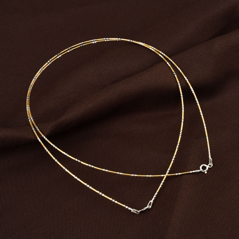 Geometrinės formos sidabrinis 925 kaklo papuošalas su gyvatės grandine