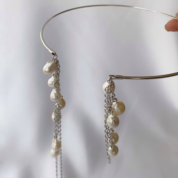 Ogrlica tipa goljer s perlama, geometrijski oblik, kristalni privjesak, težina 16 g, običan lanac