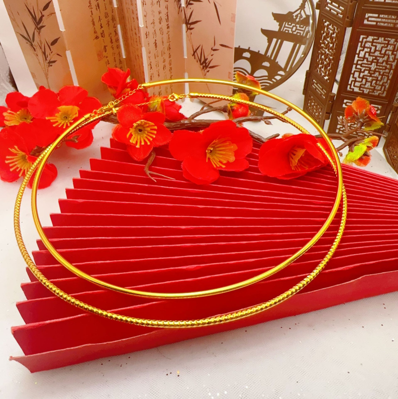 Bakrena ogrlica s koncentriranim lotosovim zatvaračem i privjeskom, porijeklo Shanwei, ljeto 2023, lagani luksuz stil