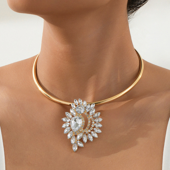 Fém nyaklánc • cink ötvözet • személyes stílus • 34 g • őszi 2024 bemutató