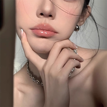 Geometriai ötvözet nyaklánc elektroplatírozott bevonattal, uniszex, szabályos lánc, medál ötvözetből, 2024 tavasz Koreai stílus