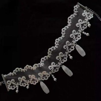 Korejski stil bijela čipkasta chok er ogrlica s kapljicom vode, perle materijal, Yingting marka (Materijal: Perle; Marka: Yingting; Stil: Korejski; Sezona: Ljeto 2024)