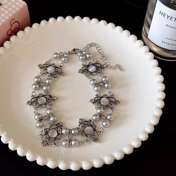 Kétrétegű nyaklánc tigrisz szemmel és gyöngyökkel, kubai lánccal, ötvözet, állítható hossz 21–50 cm, medál titánium- acélból