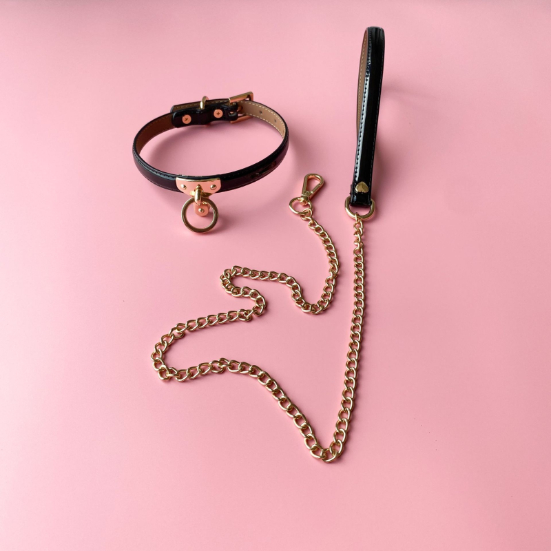 Кучешка яка със странична верига, обков от цинкова сплав, U-образна форма, тегло 150 g, унисекс