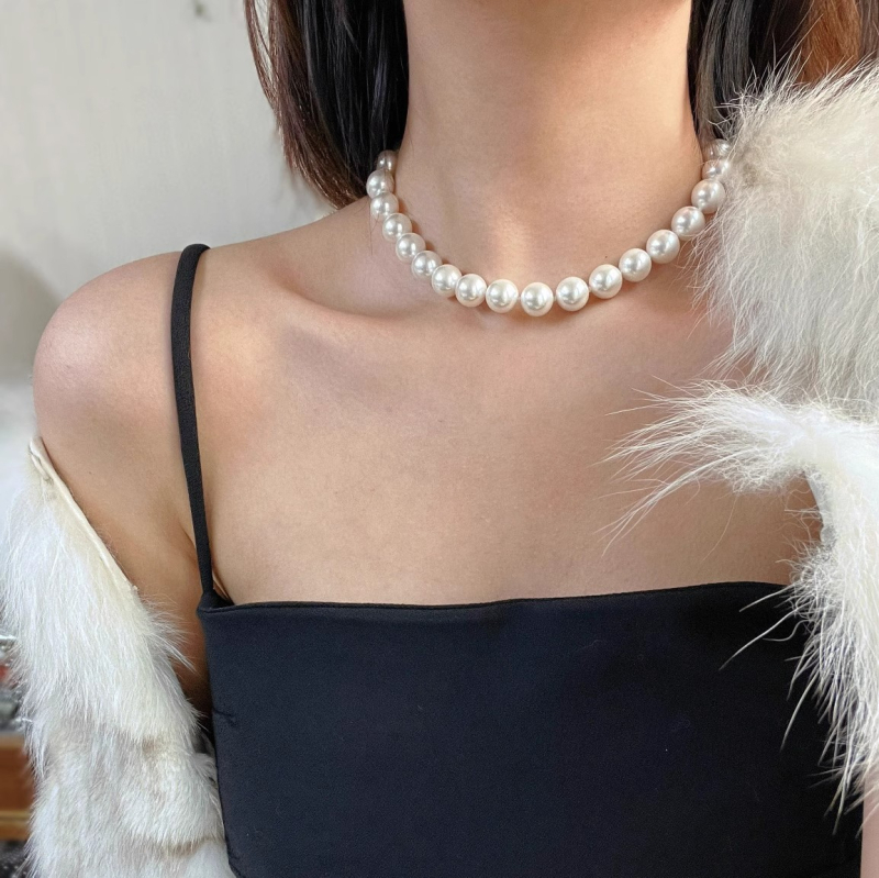 Kagylógyöngyökből készült nyaklánc, imitált gyöngyökkel, eredeti dizájn, Seiko feldolgozás, 2024 tavasz