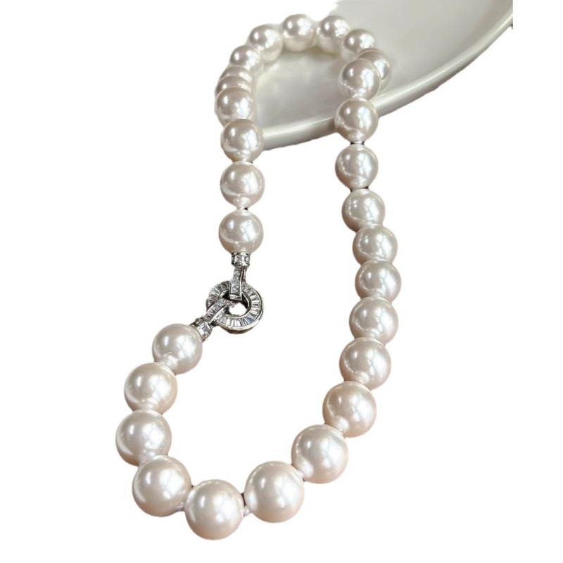 Kagylógyöngyökből készült nyaklánc, imitált gyöngyökkel, eredeti dizájn, Seiko feldolgozás, 2024 tavasz