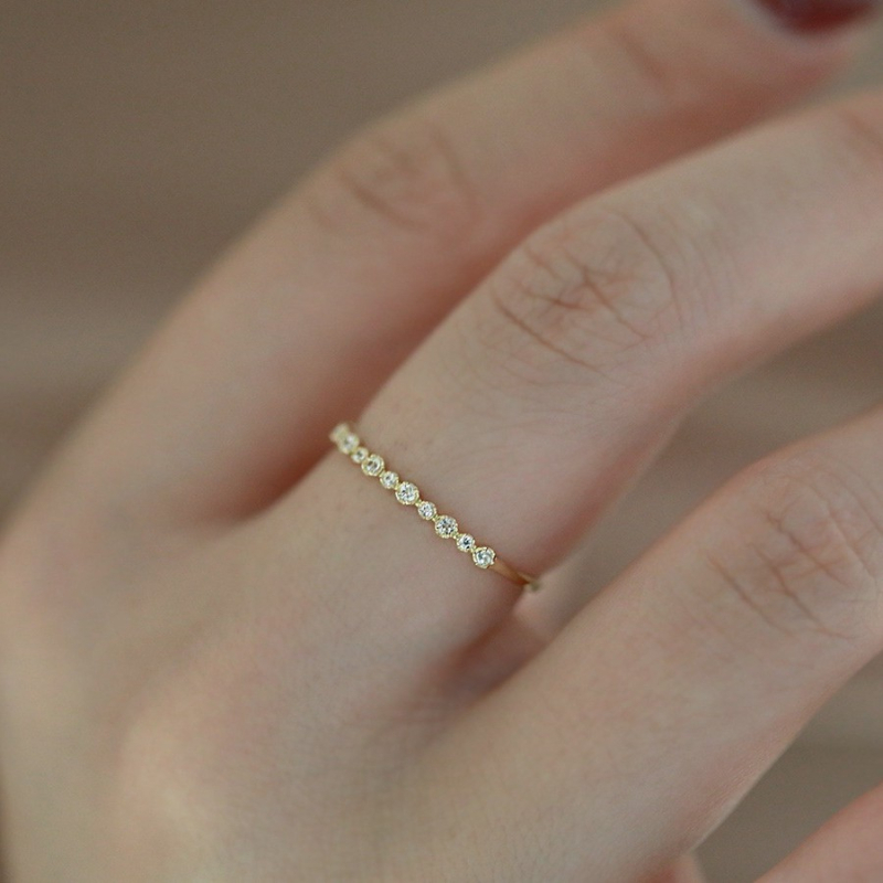 Prsten od S925 sterling srebra, pozlaćen 14K, red cirkona, elegantan i nježan, pogodan za slaganje