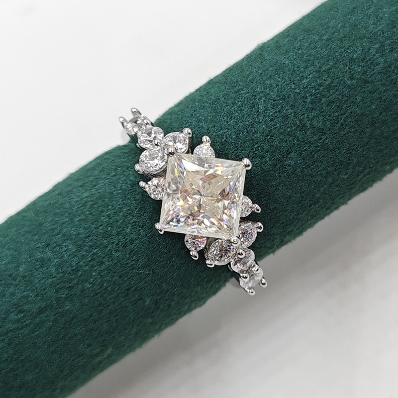S925 srebrni prsten s moissanitom za žene, 2 karata, kvadratni Princess rez 7x7, elegantan dar