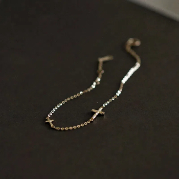 Brățară din argint 925 placată cu aur 14K, cu un mini-cruciu pentru femei – subțire, geometric, bijuterii de mână