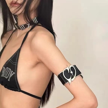 Unisex karperec ötvözetből | galvanizált felület, testreszabható dizájn, logó nélküli