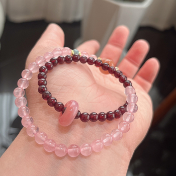 Βραχιόλι με διπλό κυκλικό σχέδιο, κεντρικός ροζ χαλαζίας, πλευρικοί λίθοι από γρανάτη, υλικό κράμα, μάρκα Xuanhua