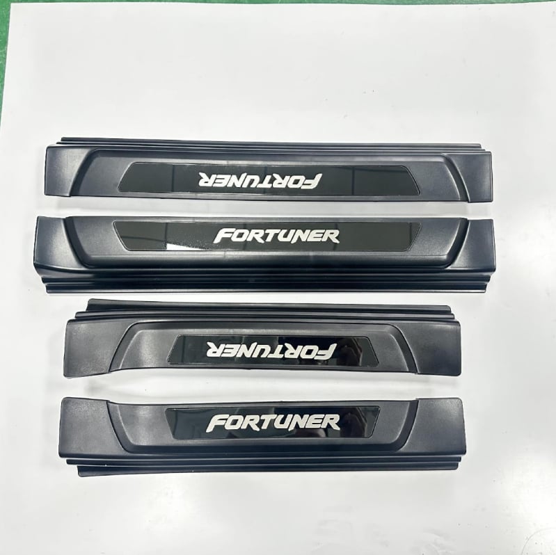 Ford Ranger 2012-2023 i Everest 2015-2023 Komplet prag pedala