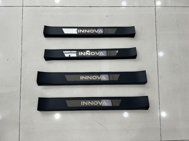 Ford Ranger 2012-2023 i Everest 2015-2023 Komplet prag pedala