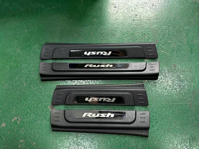 Ford Ranger 2012-2023 i Everest 2015-2023 Komplet prag pedala