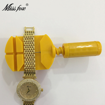 Nástroj na opravu hodiniek – Marley Time, jednoduchý nástroj na vyberanie remienka a otváranie zadného krytu, Jar 2024