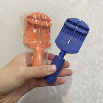 Nástroj na opravu hodiniek – oceľový remienok, nastavovač retiazky, odstraňovač, nástroj na úpravu dĺžky (1 ks) OUYNI, jar 2025