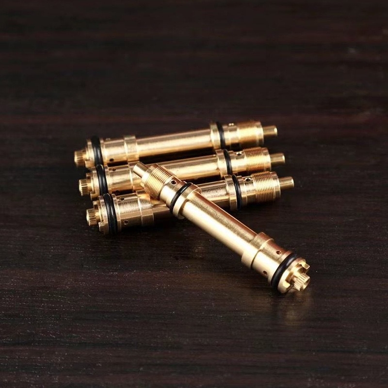 Комплект за регулиране на газовия блок на запалка – регулиращ пръчка, регулиращ порт и специален механизъм на движение