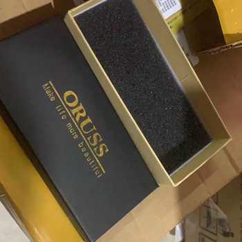 Кутия за подаръци и часовник с капак и дъно; пролет 2021; не за внос