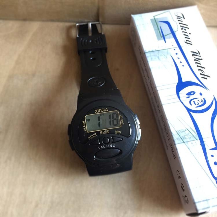 Ceas vorbitor XJ662, mișcare electronică, cadran pătrat de 42 mm, alarmă, calendar și afișaj 24 de ore