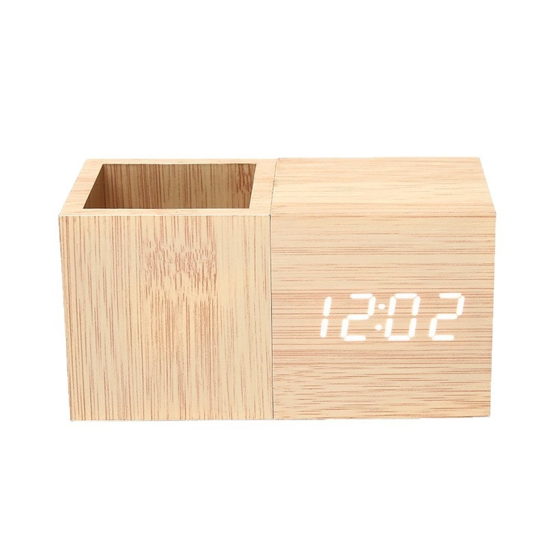 Ceas deșteptător cu afișaj LED, funcționare silențioasă, alimentat cu baterii, mecanism electronic, grosime de 15 mm sau mai mult.