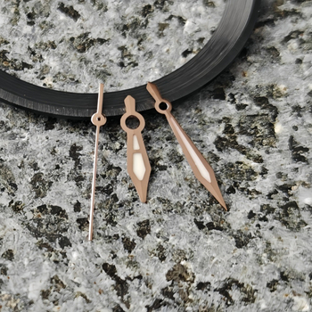 Laikrodžio rodyklės NH35 mechanizmui, išplėstiniai kardinės formos rodyklės, trys rodyklės, šviesos skleidžiančios