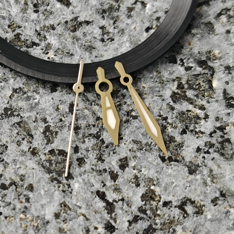 Laikrodžio rodyklės NH35 mechanizmui, išplėstiniai kardinės formos rodyklės, trys rodyklės, šviesos skleidžiančios