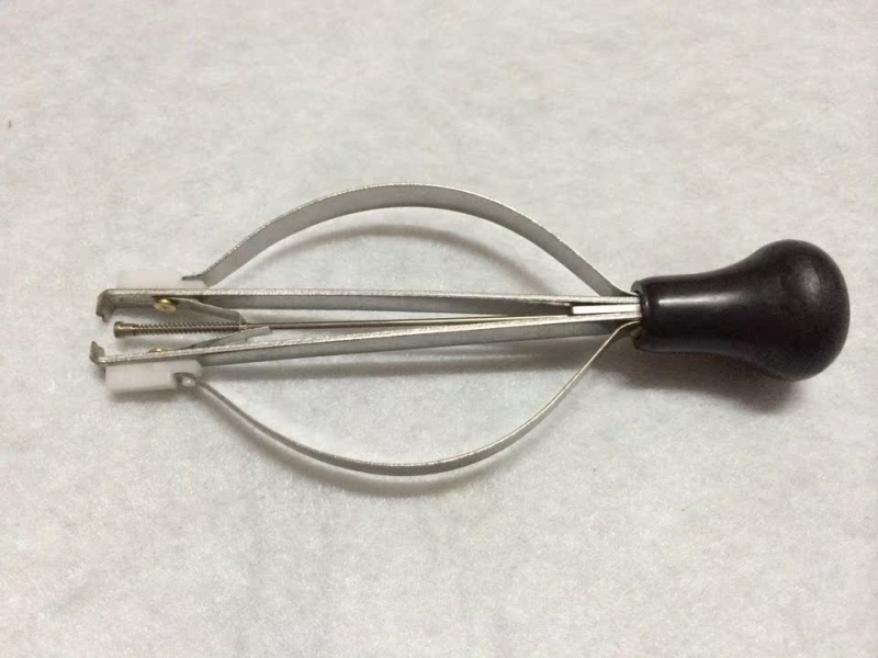 Nástroj na opravu hodiniek: pinzeta na zdvihnutie ihiel, kliešte na vyberanie ručičiek, elastický odstraňovač ihiel, dizajn s kliešťami (zimné vydanie 2021)