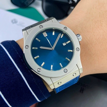 Férfi skeleton mechanikus óra naptár funkcióval, szilikon szíj, kerek számlap, ötvözet tokozás