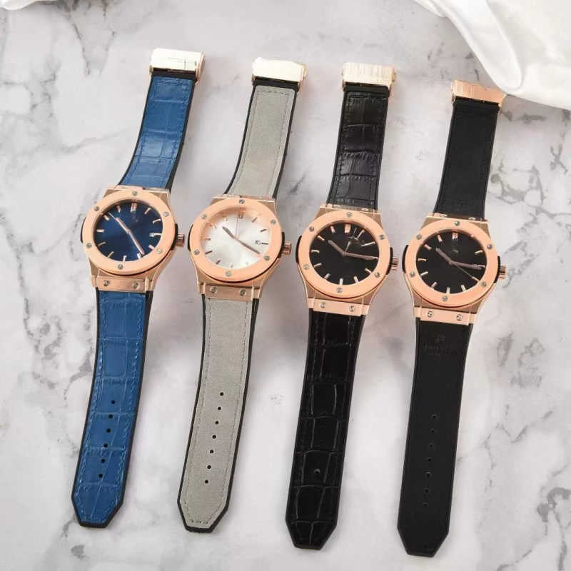 Férfi skeleton mechanikus óra naptár funkcióval, szilikon szíj, kerek számlap, ötvözet tokozás