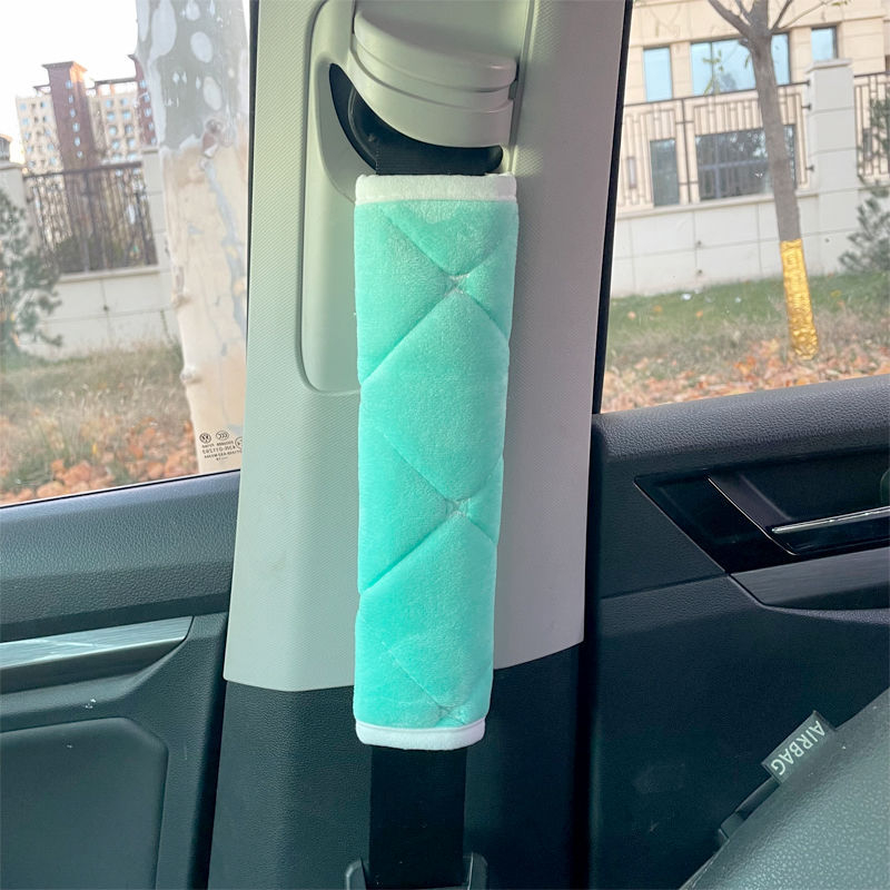 Perne moi pentru centura de siguranță auto din pluș, cu protecție anti-derapare și umplutură îngroșată