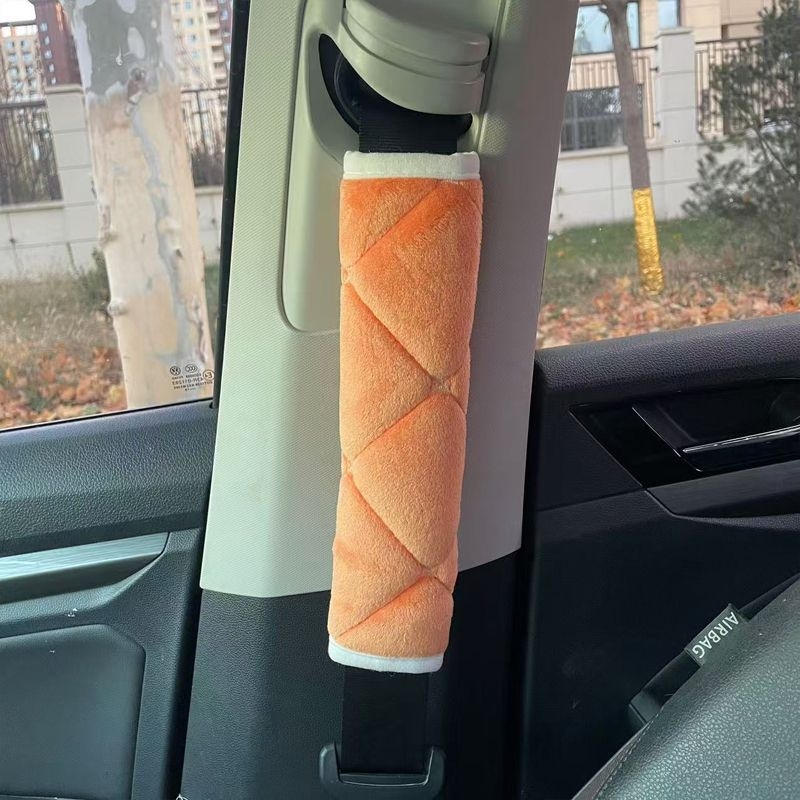 Perne moi pentru centura de siguranță auto din pluș, cu protecție anti-derapare și umplutură îngroșată