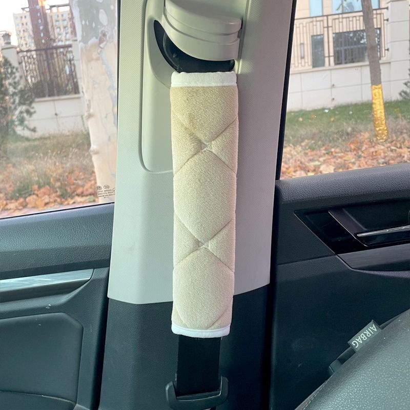 Perne moi pentru centura de siguranță auto din pluș, cu protecție anti-derapare și umplutură îngroșată