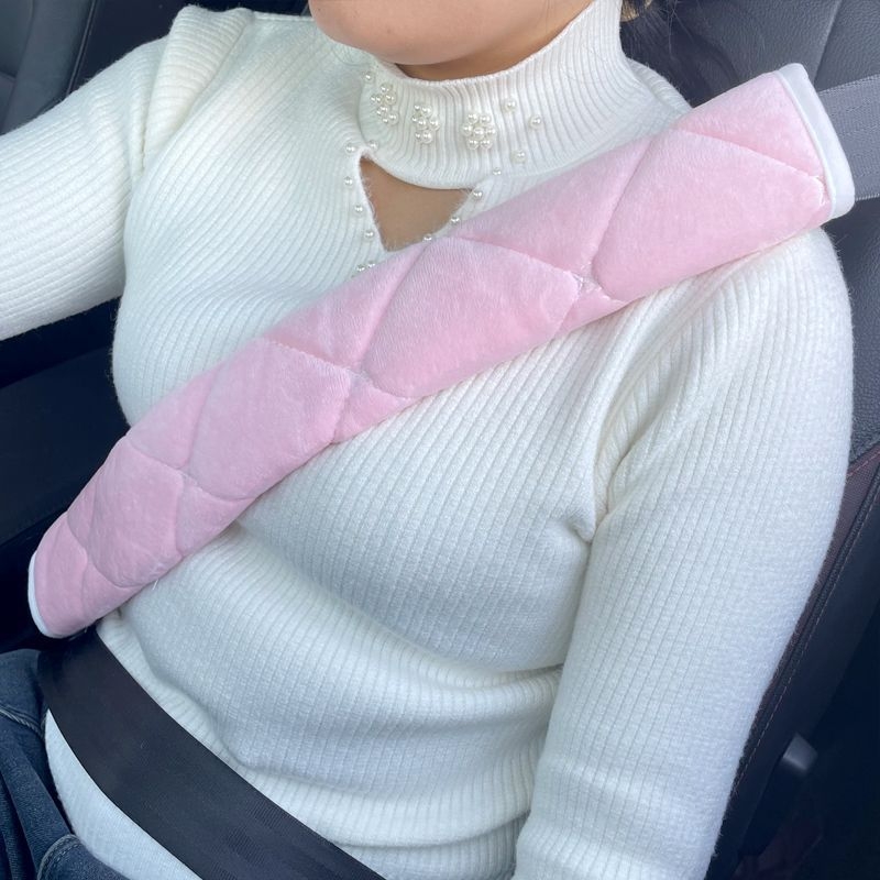 Perne moi pentru centura de siguranță auto din pluș, cu protecție anti-derapare și umplutură îngroșată