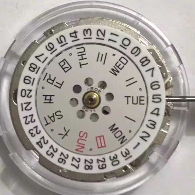 Automata mozgás 8200/8215 a Miyota-tól, rozsdamentes acél tok és szíj, naptár és heti kijelző