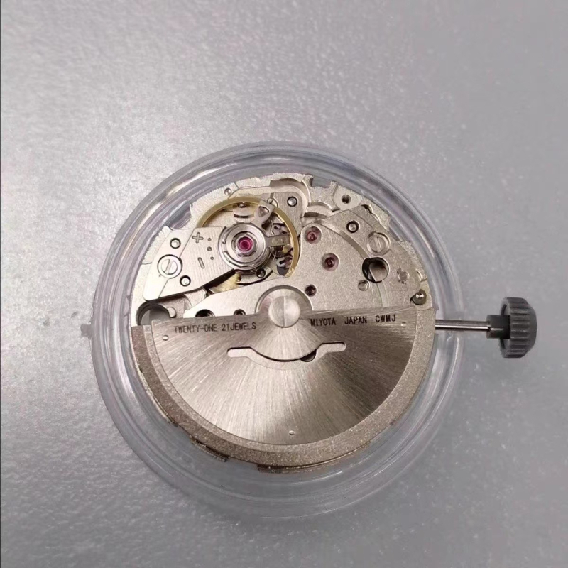 Automata mozgás 8200/8215 a Miyota-tól, rozsdamentes acél tok és szíj, naptár és heti kijelző