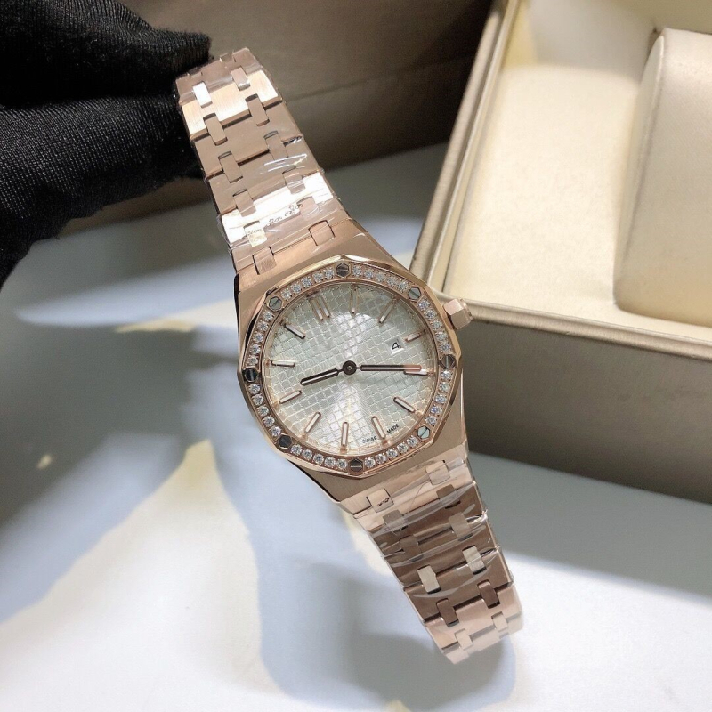 Ceas dama din oțel inoxidabil, cuarț, mișcare Swiss ETA, cristal safir, bezel cu inel de diamante, cadran în formă de floare, rezistență la apă 30 m
