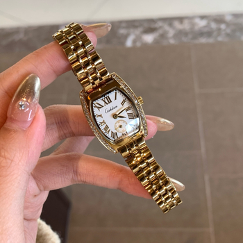 Ceas de damă cu carcasă în formă de baril, cuarț, cu diamante, afișaj analog, rezistență la apă 30m, carcasă din aliaj