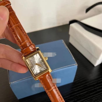 Ceas de damă quartz cu cadran pătrat, mișcare Swiss ETA, rezistență la apă 30M, curea din piele sintetică