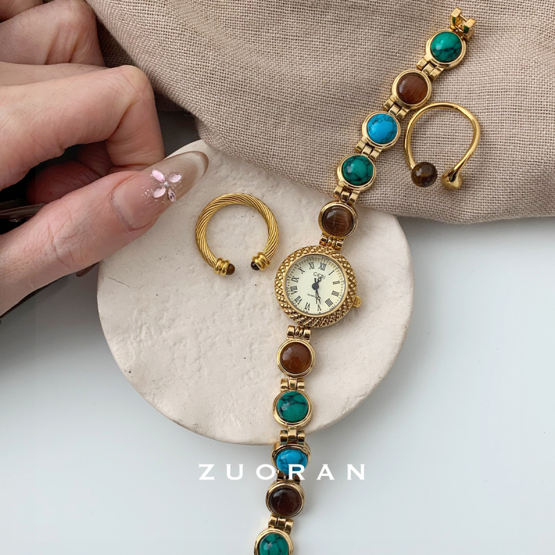 Ceas de damă Quartz, Mișcare GEDI, Model AG259R27, Carcasă metalică, Rezistență la apă 30M, Stil medieval, Design cu piatră