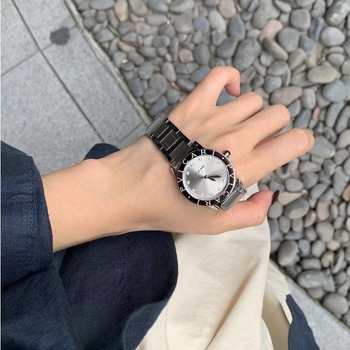 Ceas de damă Lost craftsman: mișcare cuarț, brățară din oțel inoxidabil, cadran dreptunghiular, rezistență la apă 30 m, afișaj analog