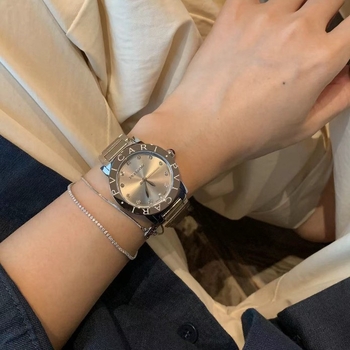 Ceas de damă Lost craftsman: mișcare cuarț, brățară din oțel inoxidabil, cadran dreptunghiular, rezistență la apă 30 m, afișaj analog