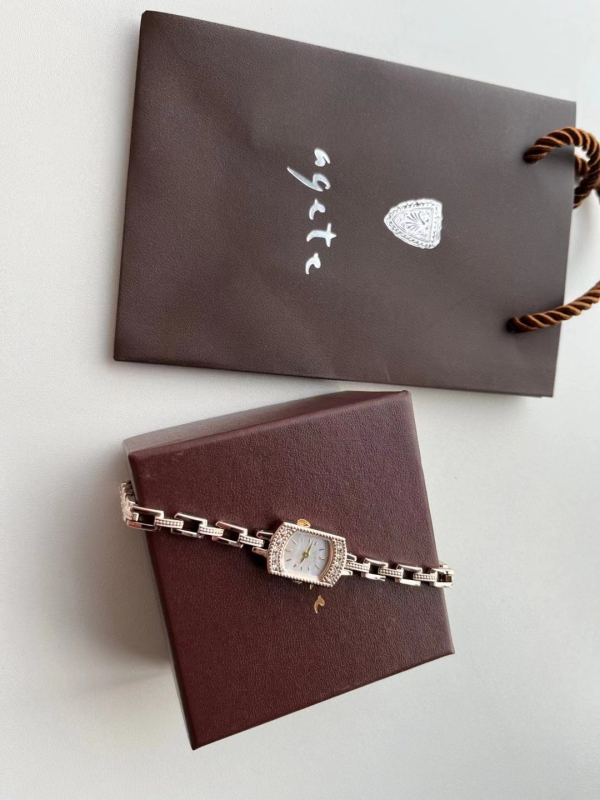 Ceas feminin cu cuarț, carcasă și brățară din oțel inoxidabilă, cadran dreptunghiular, rezistență la apă 30 m, MiYOTA quartz movement