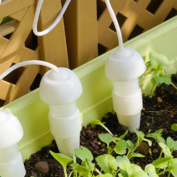 Поливателна каничка за автоматично поливане на растения (Код на продукта: 763005324051; Материал: Other; Бранд: other; Внос: Не)