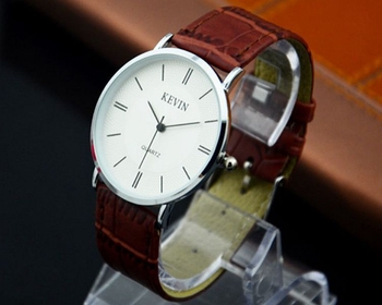 Satovi za parove, kvarcni mehanizam, korejskog stila, jednostavni i elegantni; Pokret: Quartz; Kućište: metal; Remen: imitirana koža; Kopča: pin kopča