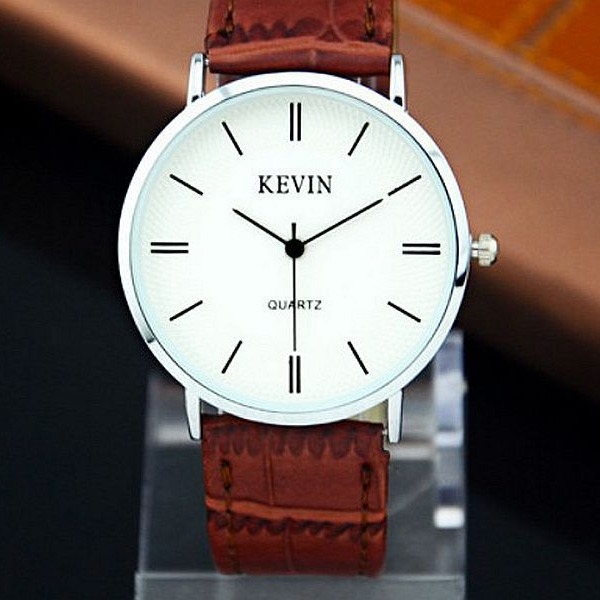 Satovi za parove, kvarcni mehanizam, korejskog stila, jednostavni i elegantni; Pokret: Quartz; Kućište: metal; Remen: imitirana koža; Kopča: pin kopča