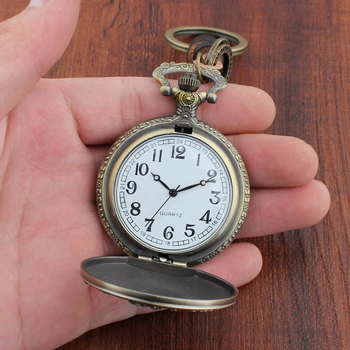 Ключодържател часовник с ретро стил, метален материал, букет от вечни рози