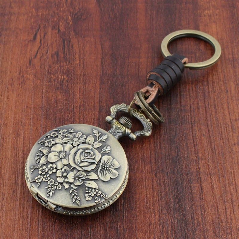 Ключодържател часовник с ретро стил, метален материал, букет от вечни рози